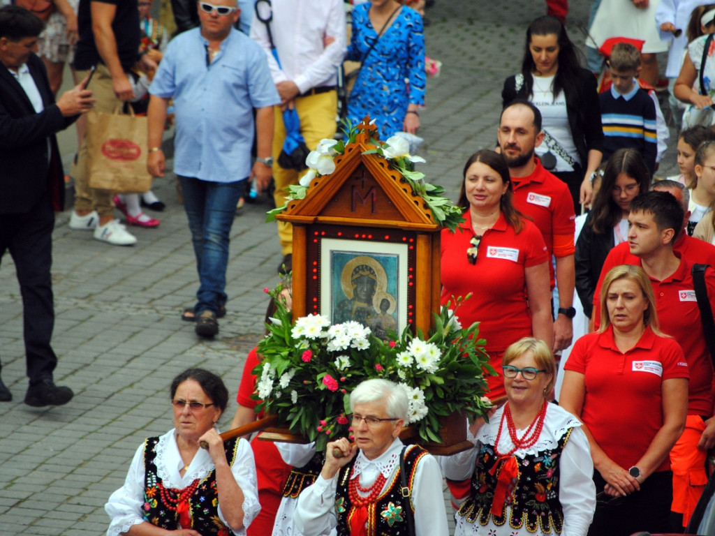 Procesja Bożego Ciała przeszła przez Krzeszowice - 8 czerwca 2023 r.