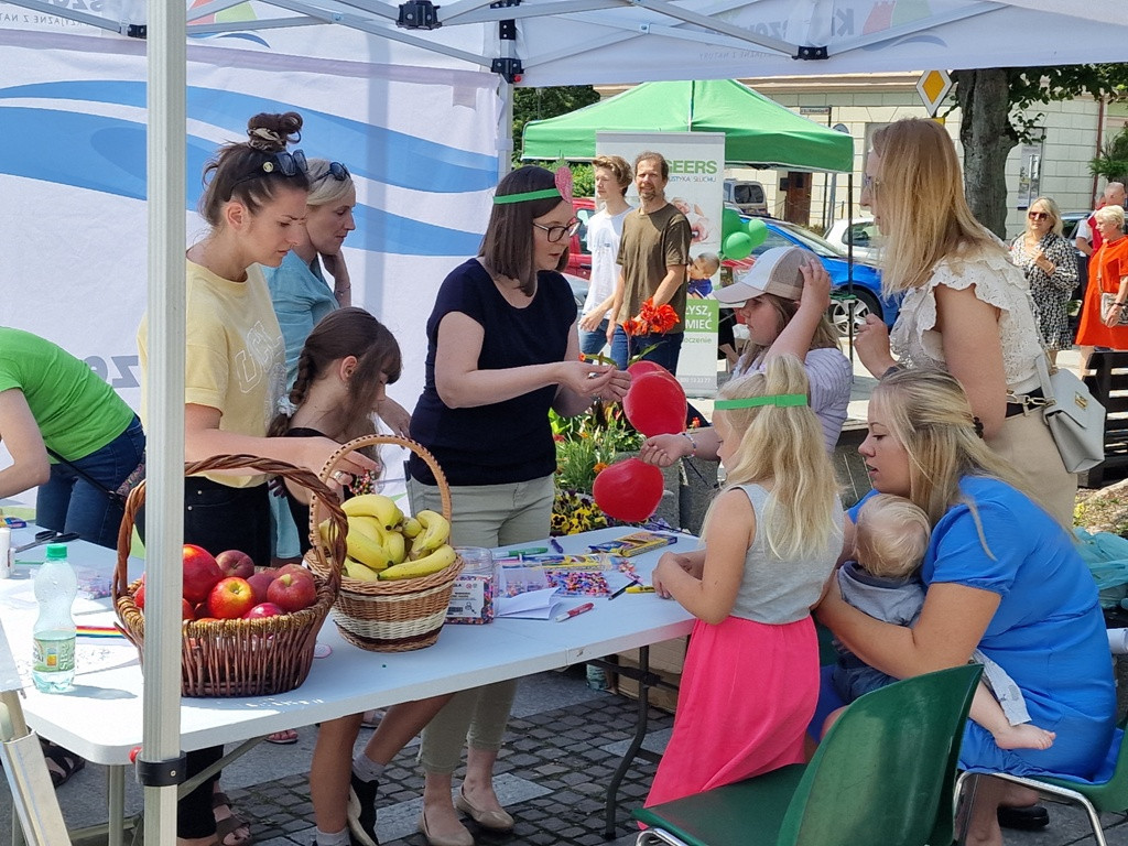 Niedziela dla Zdrowia na rynku w Krzeszowicach