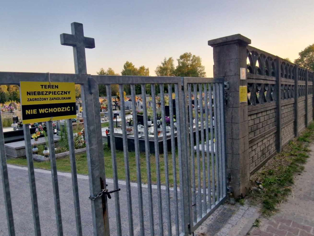 Cmentarz przy Jana Pawła II w Trzebini Sierszy