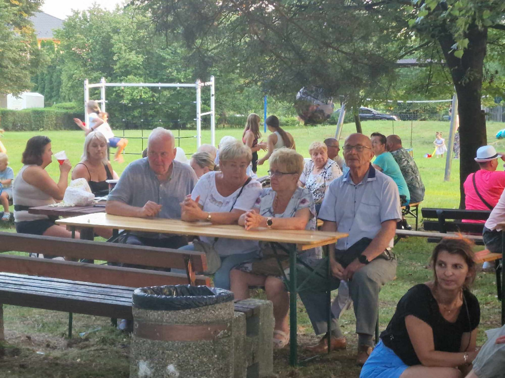 Potańcówka na osiedlu Górka w Trzebini - 19.08.23r.