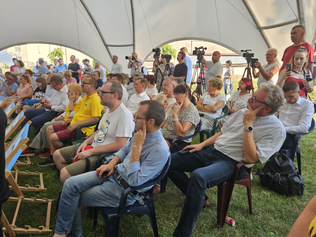 Szymon Hołownia na pikniku wyborczym w Chrzanowie