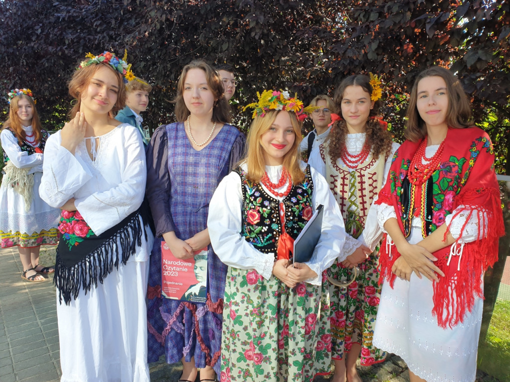 Narodowe czytanie "Nad Niemnem" w Chrzanowie 9.09.2023