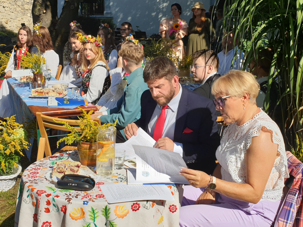 Narodowe czytanie "Nad Niemnem" w Chrzanowie 9.09.2023