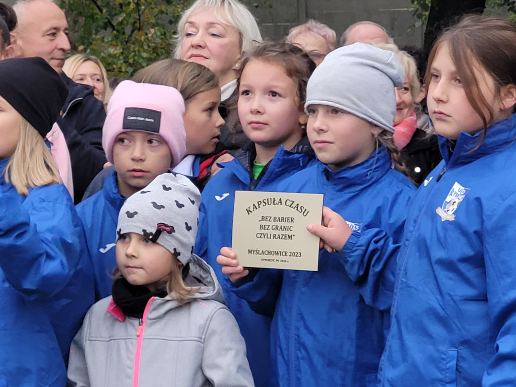 Kapsuła czasu w Myślachowicach 19.10.2023