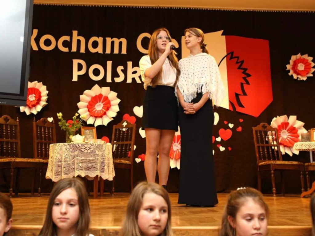 Wieczornica niepodległościowa w Młoszowej 9.11.2023