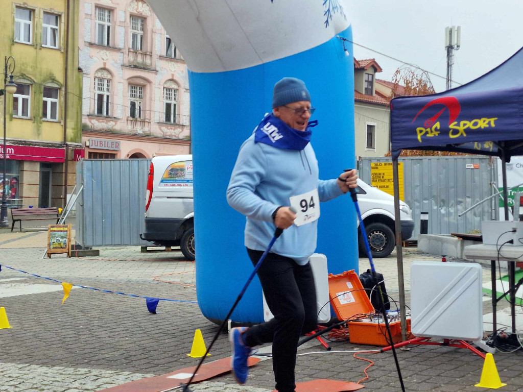 VIII Marsz Niepodległości Nordic Walking - Chrzanów Rynek 11.11.2023r.