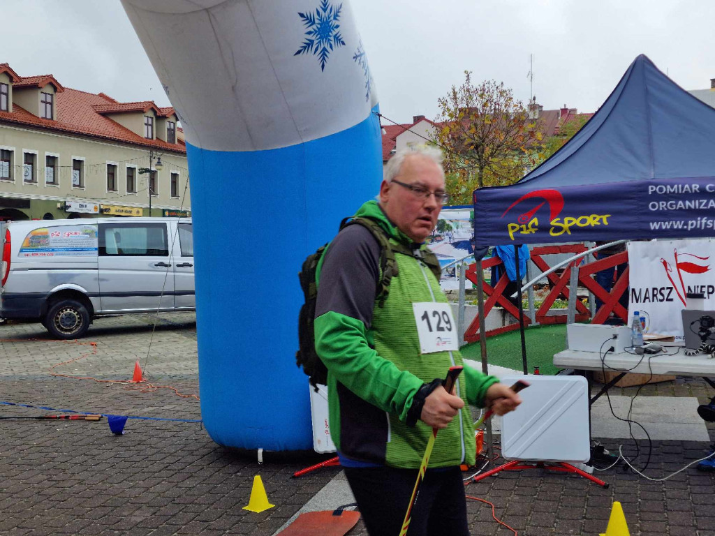 VIII Marsz Niepodległości Nordic Walking - Chrzanów Rynek 11.11.2023r.