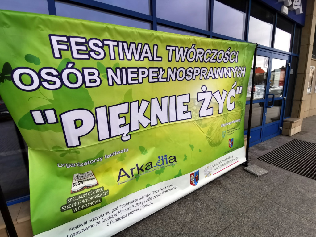 VII Festiwal Twórczości Osób Niepełnosprawnych „Pięknie żyć” w Chrzanowie