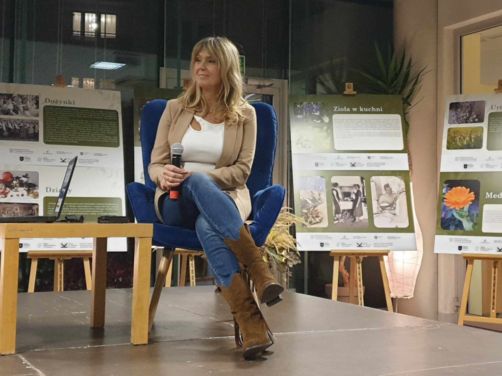 Ewa Wachowicz w chrzanowskiej bibliotece 17.11.2023