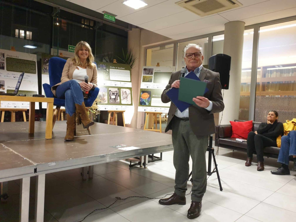 Ewa Wachowicz w chrzanowskiej bibliotece 17.11.2023