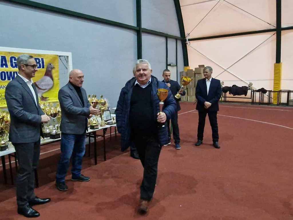 Wystawa najładniejszych gołębi w województwie małopolskim w hali sportowej w Żarkach - 02.12.2023r.