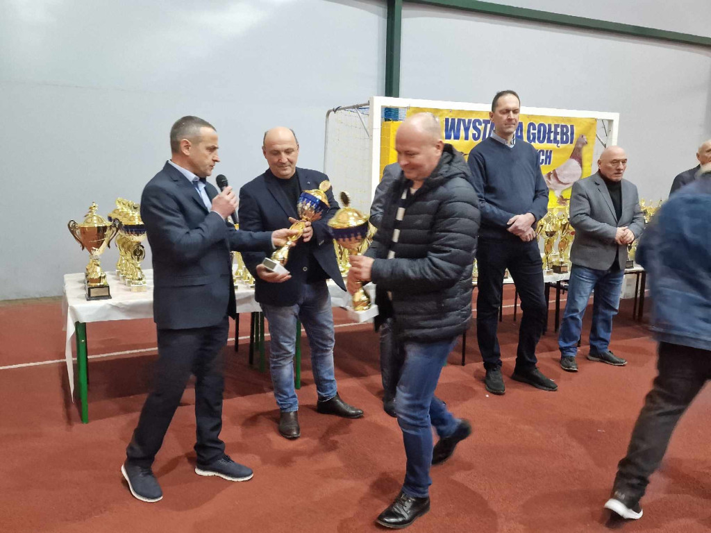 Wystawa najładniejszych gołębi w województwie małopolskim w hali sportowej w Żarkach - 02.12.2023r.