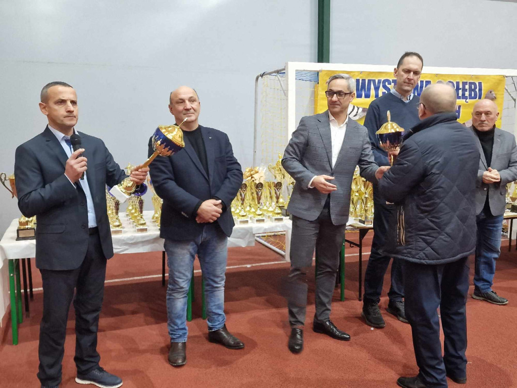Wystawa najładniejszych gołębi w województwie małopolskim w hali sportowej w Żarkach - 02.12.2023r.