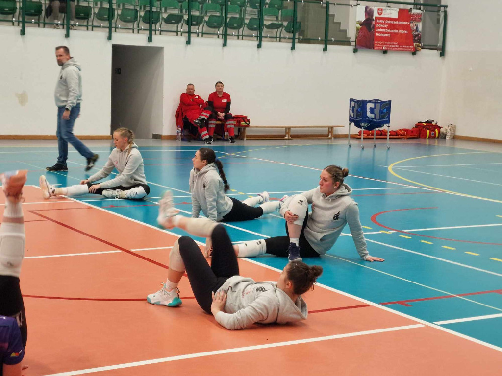 MKS Maraton Krzeszowice - POLMOTORS AZS Uniwersytet Bielsko Bialski - 02.12.2023r.