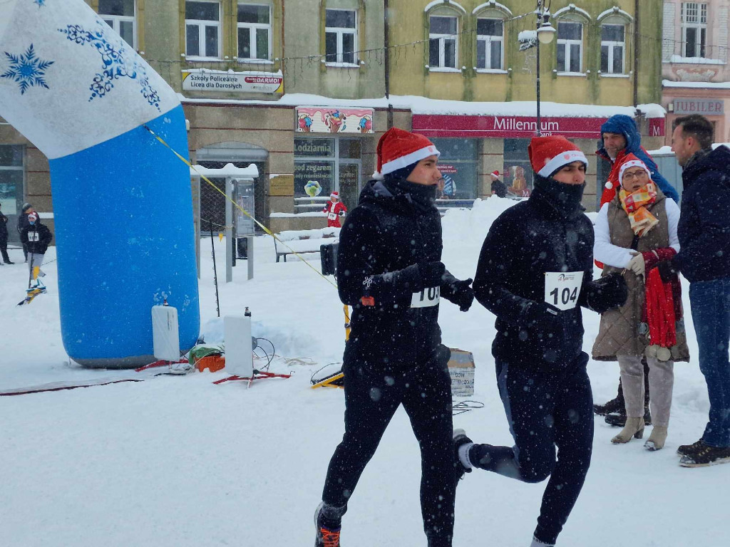 Bieg Świętego Mikołaja na Rynku w Chrzanowie - 03.12.2023r.