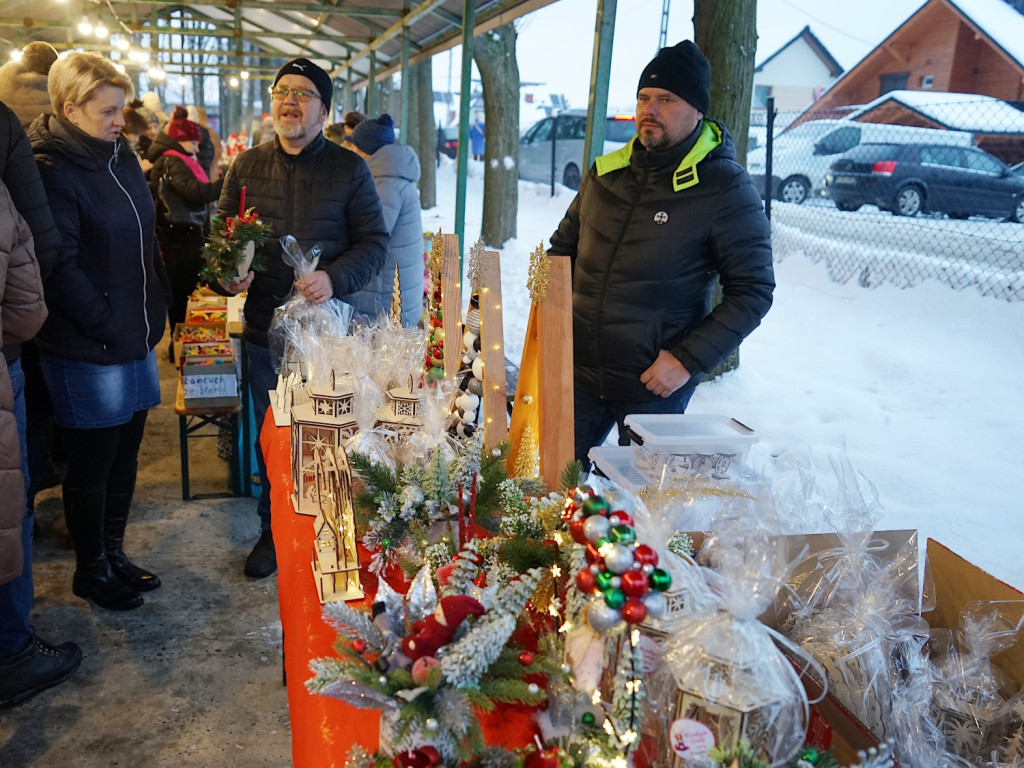 Świąteczne towary na jarmarku w Balinie - 10.12.2023