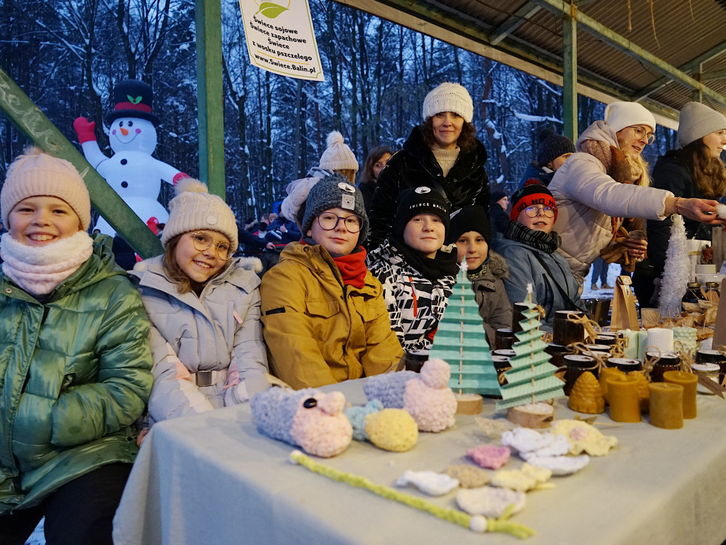 Świąteczne towary na jarmarku w Balinie - 10.12.2023