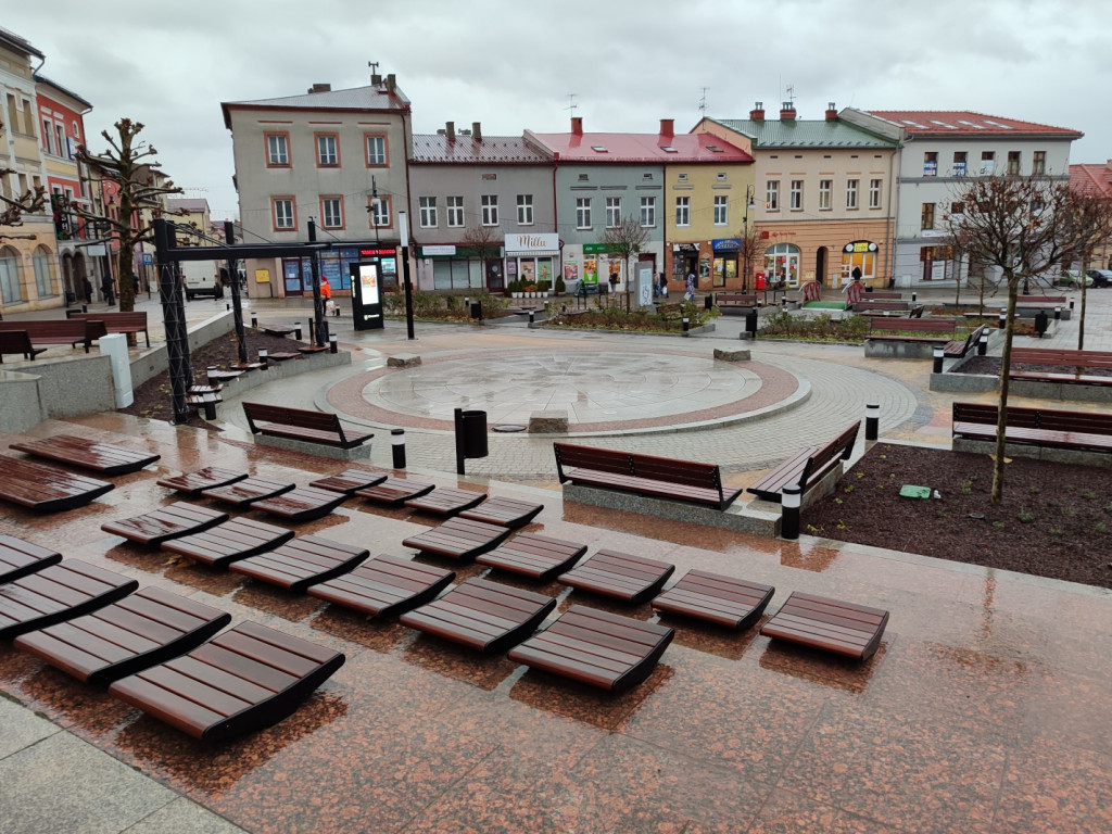 Rynek w Chrzanowie po remoncie - 21.12.2023