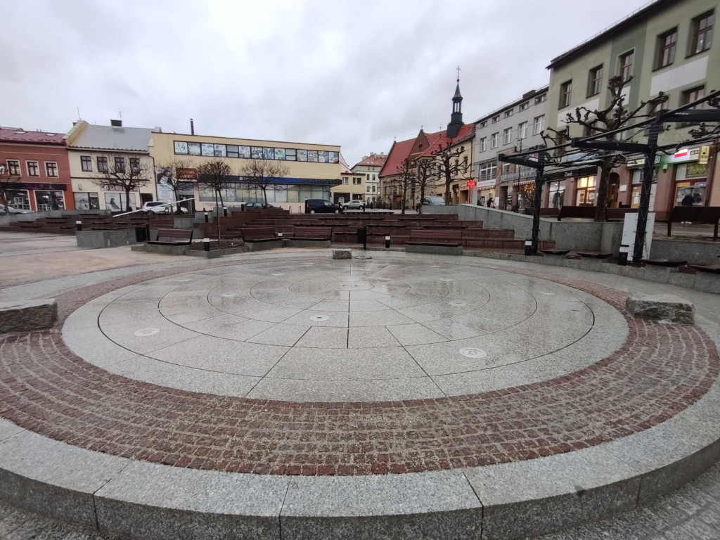 Rynek w Chrzanowie po remoncie - 21.12.2023