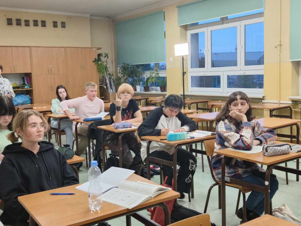 Uczniowie II LO w Chrzanowie podczas realizacji filmu "dePRESJA"