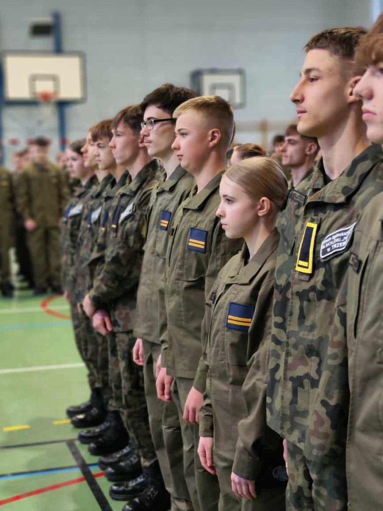 Kadeci z trzebińskiego ogólniaka przeszkoleni według standardów NATO