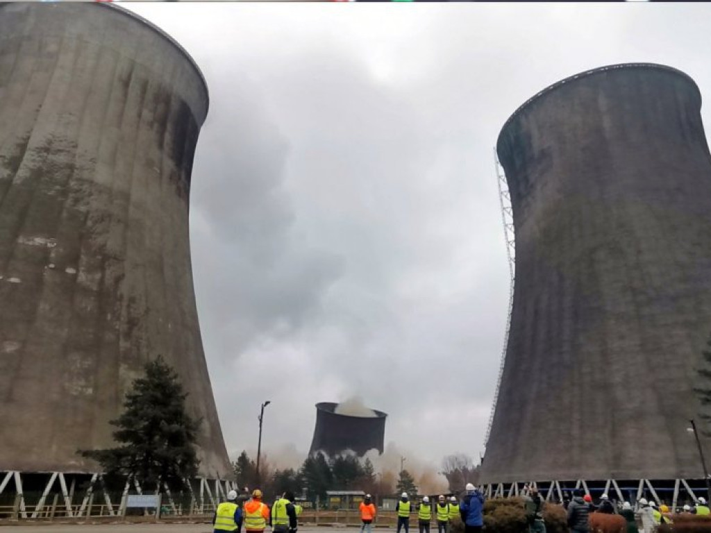 Wyburzanie chłodni kominowej w Elektrowni Siersza - 9 lutego 2022 roku