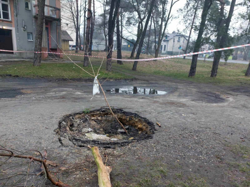 Jak powiększa się zapadlisko na os. Rospontowa
