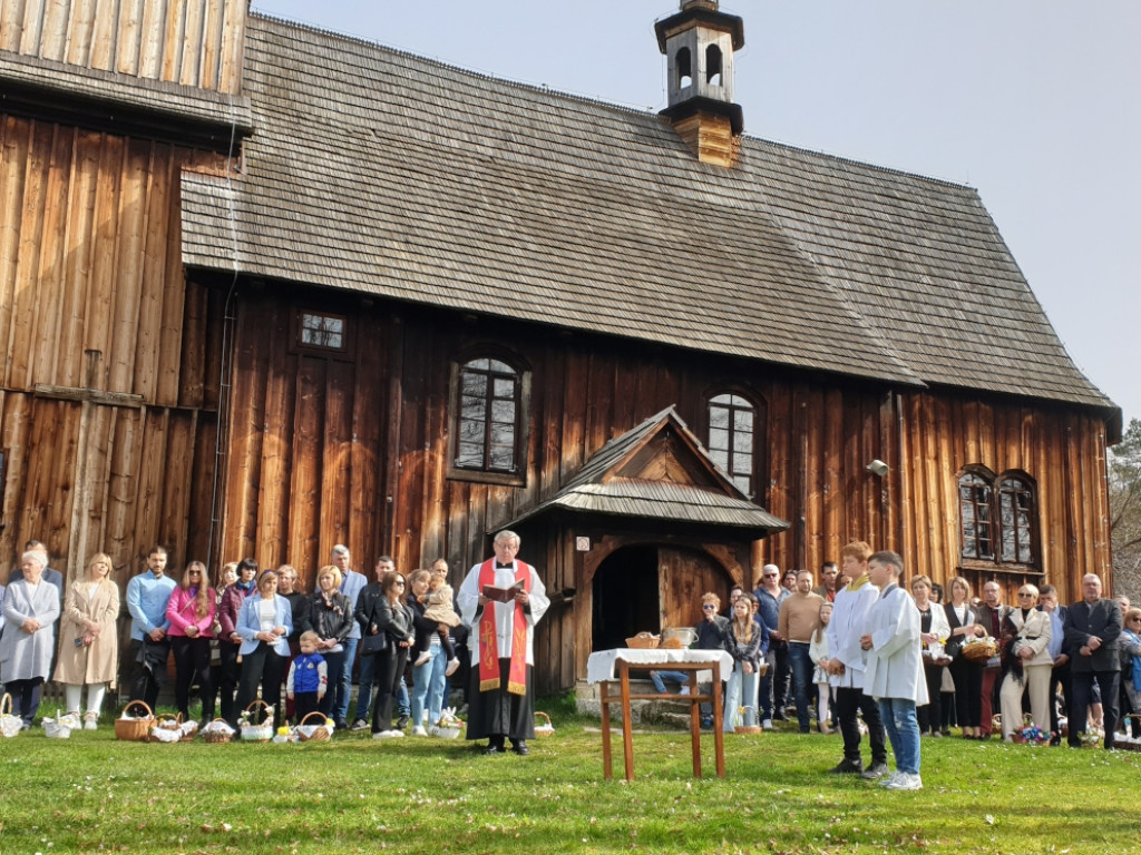 Święcenie pokarmów w skansenie w Wygiełzowie 30.03.2024