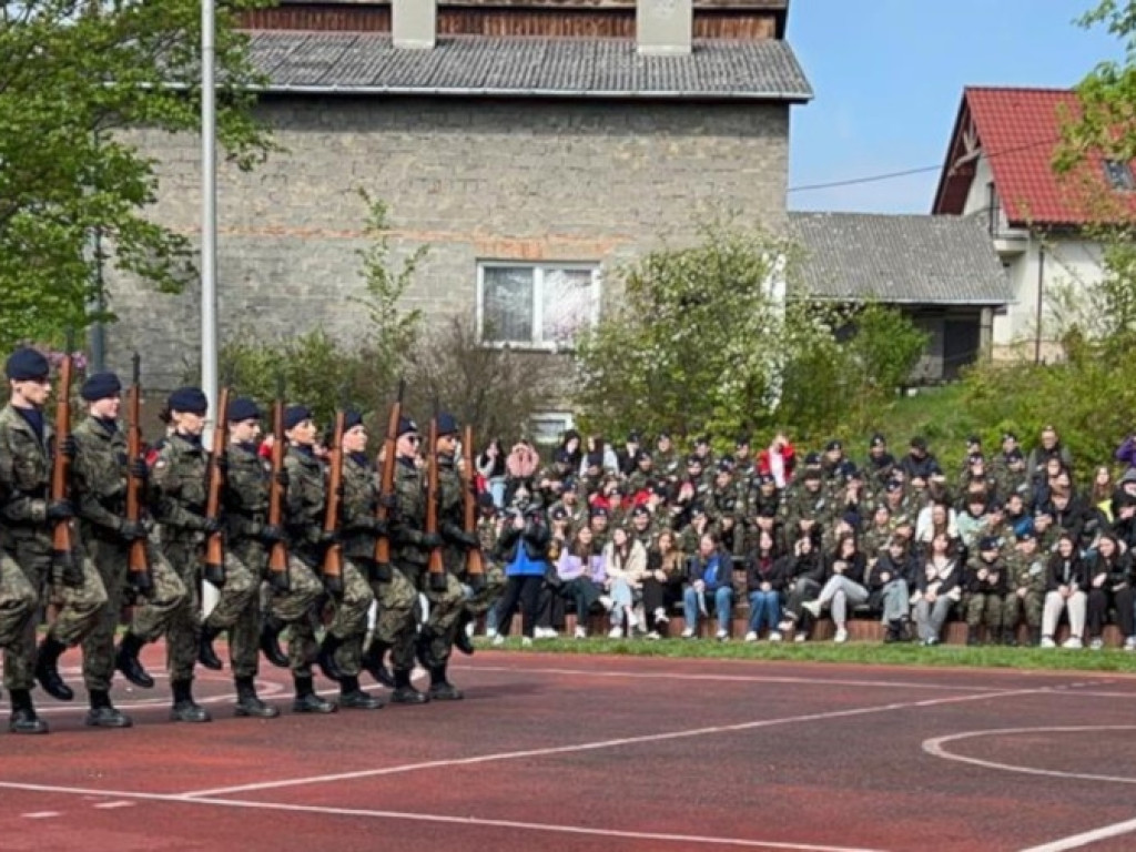 VII Powiatowy Dzień Kadeta w LO w Trzebini 18.04.2024