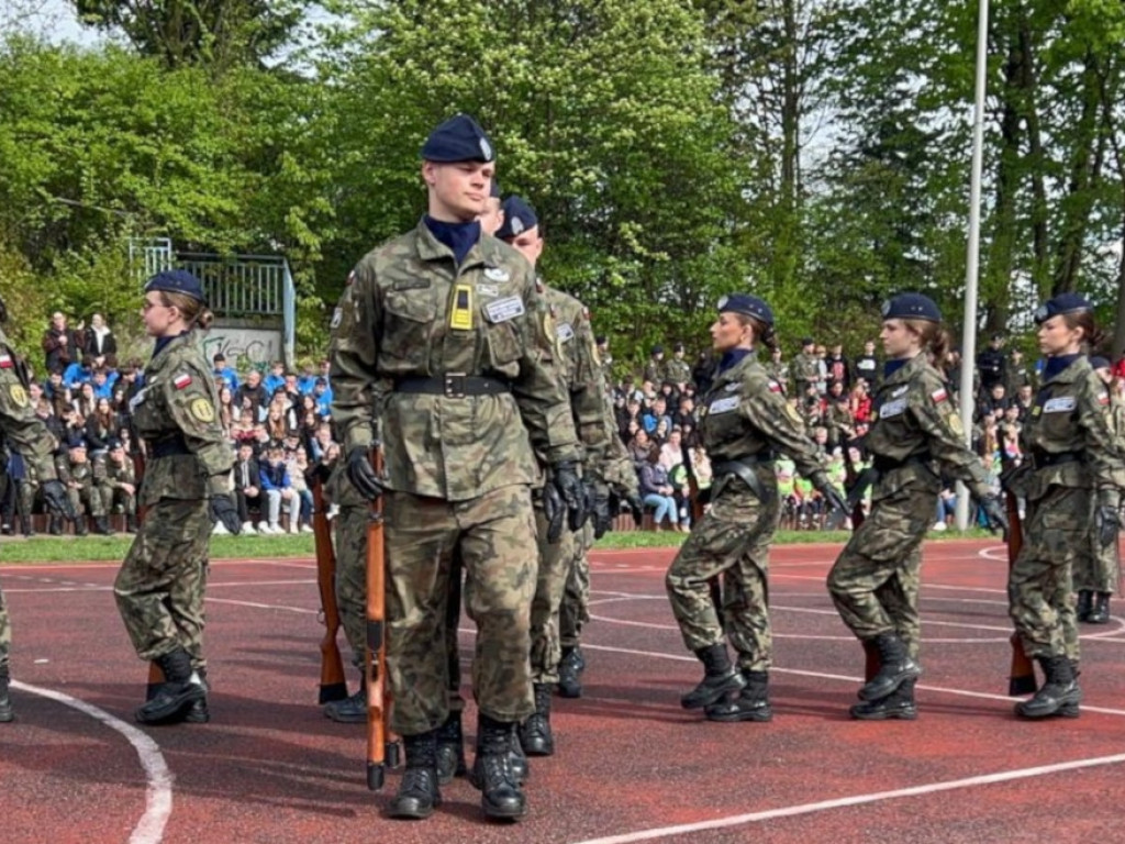 VII Powiatowy Dzień Kadeta w LO w Trzebini 18.04.2024