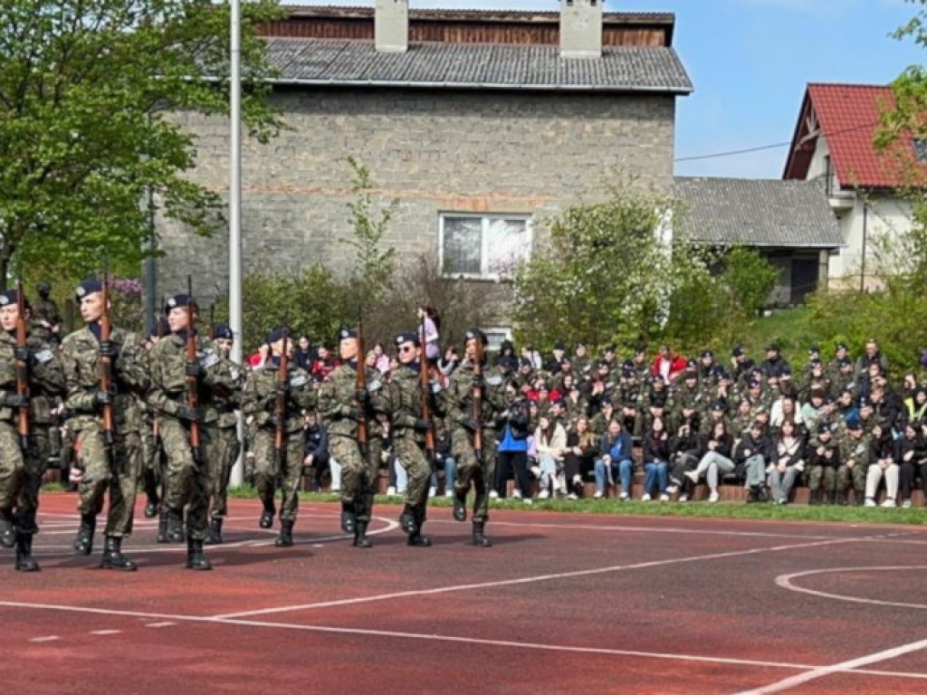 VII Powiatowy Dzień Kadeta w LO w Trzebini 18.04.2024