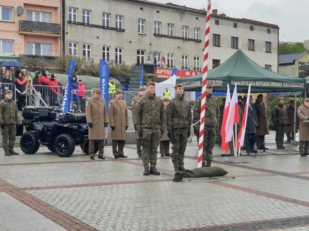 Przysięga żołnierzy WOT w Trzebini 20.04.2024