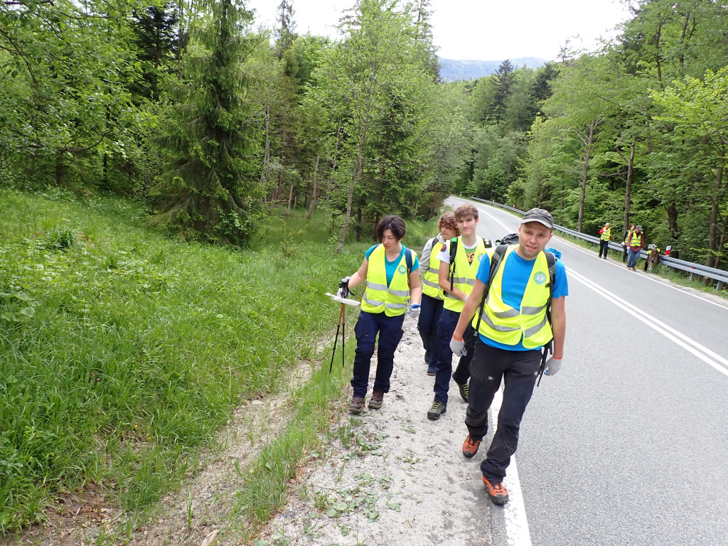 Sprzątanie babiej Góry z PTT Chrzanów