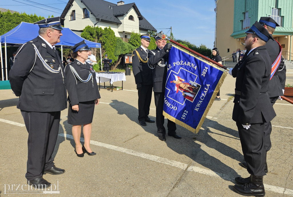 Jubileusz i nadanie sztandaru OSP Kwaczała