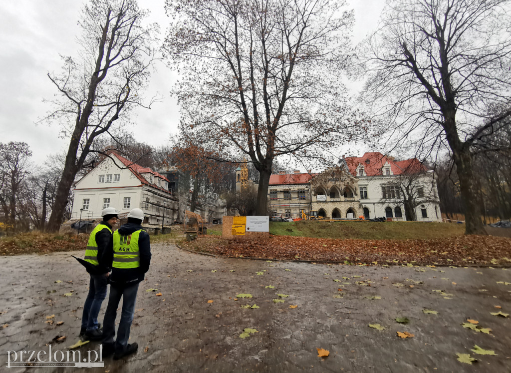 Pałac Florkiewiczów w Młoszowej. Jak dziś wygląda w środku