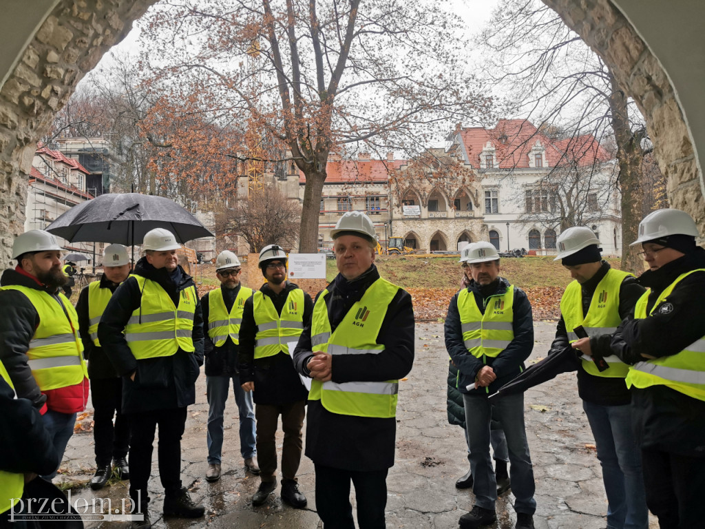 Pałac Florkiewiczów w Młoszowej. Jak dziś wygląda w środku