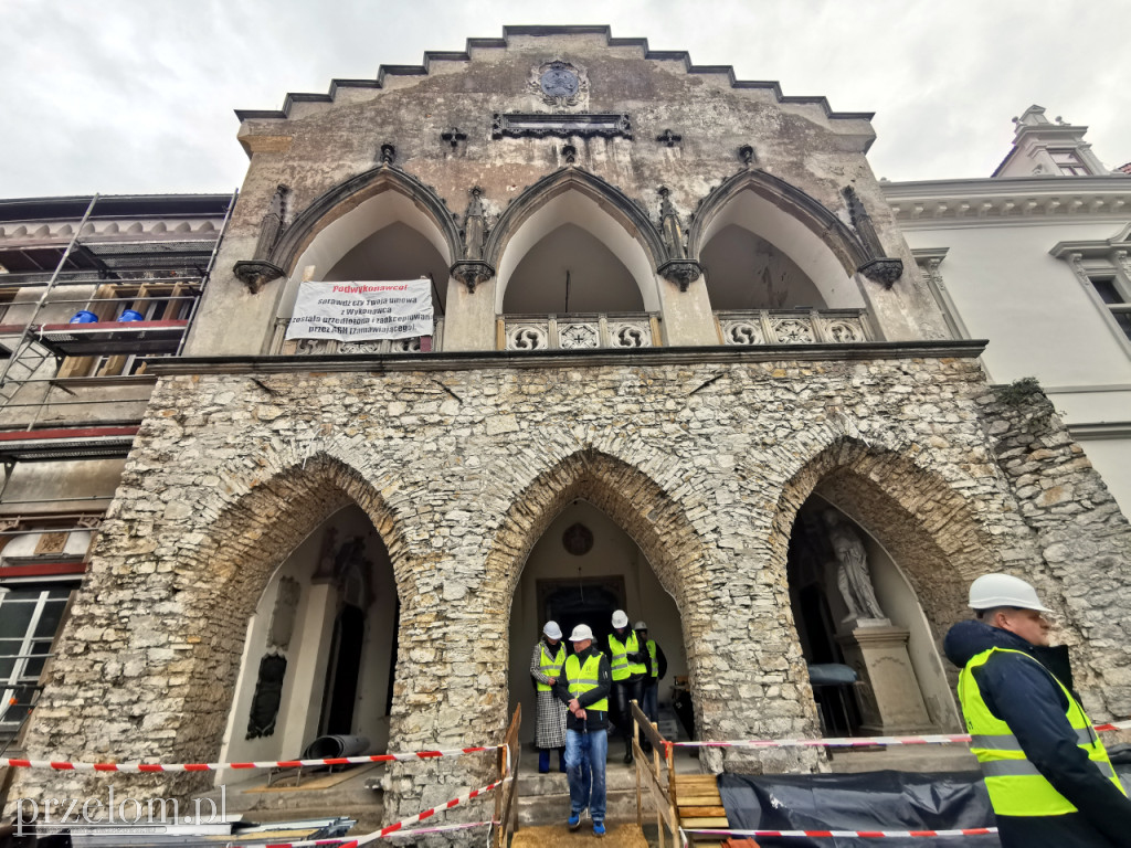 Pałac Florkiewiczów w Młoszowej. Jak dziś wygląda w środku