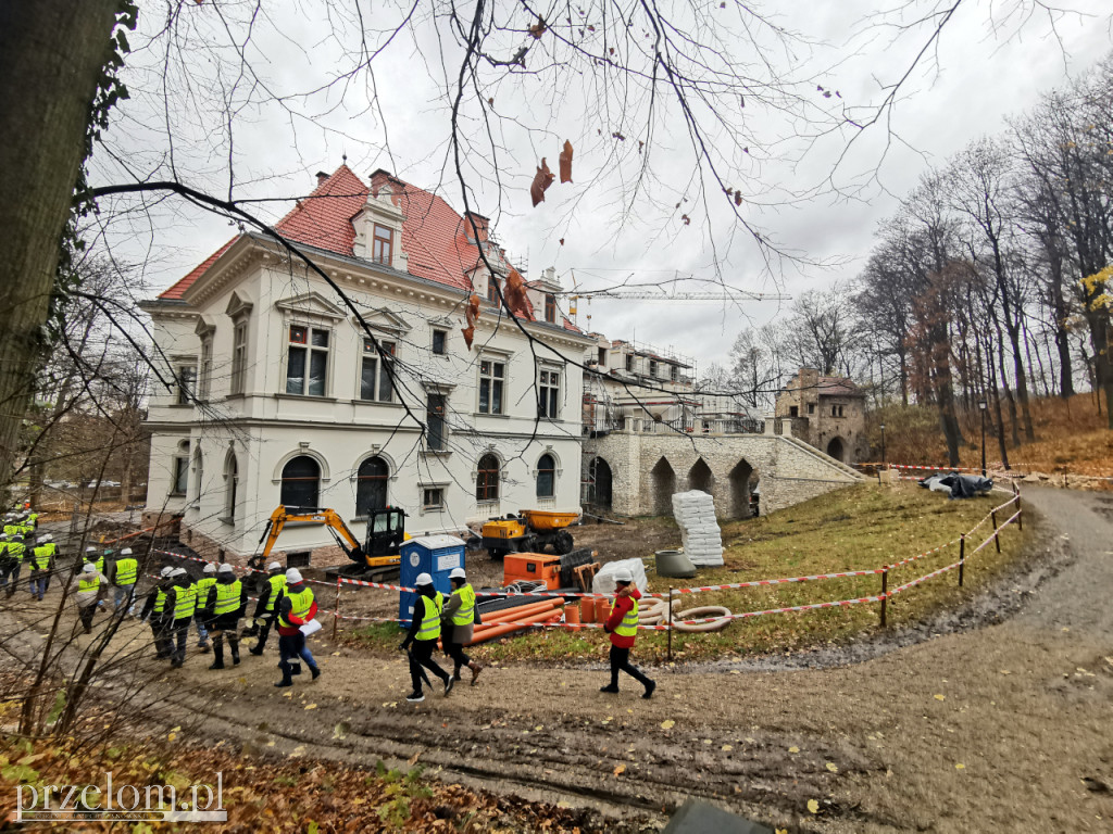 Pałac Florkiewiczów w Młoszowej. Jak dziś wygląda w środku