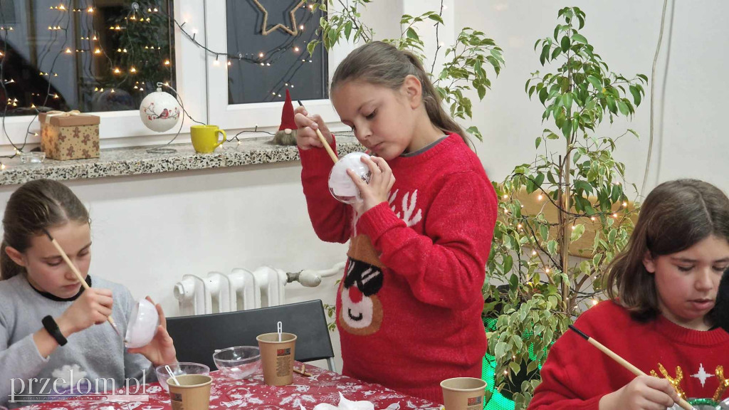 Warsztaty Robienia Bombek w Bolęcinie - 13.12.2024
