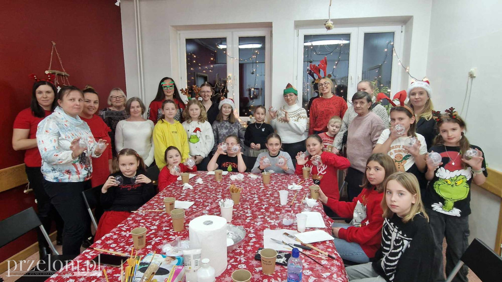 Warsztaty Robienia Bombek w Bolęcinie - 13.12.2024