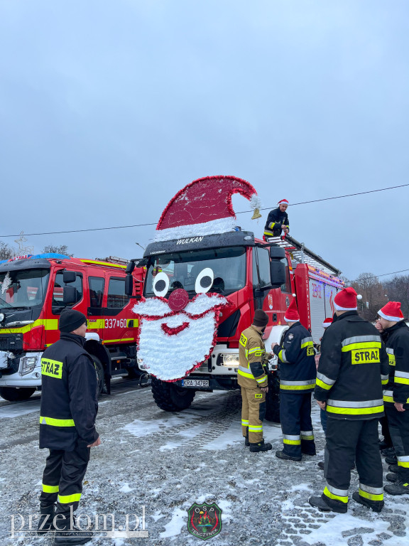 Parada strażacka przez gminę Krzeszowice