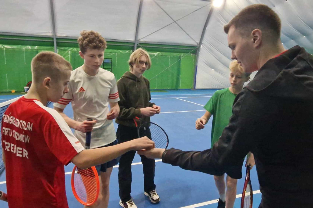 Świąteczny Turniej Tenisa w Cabańskim Centrum Sportu w Chrzanowie