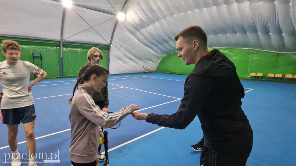 Świąteczny Turniej Tenisa w Cabańskim Centrum Sportu w Chrzanowie