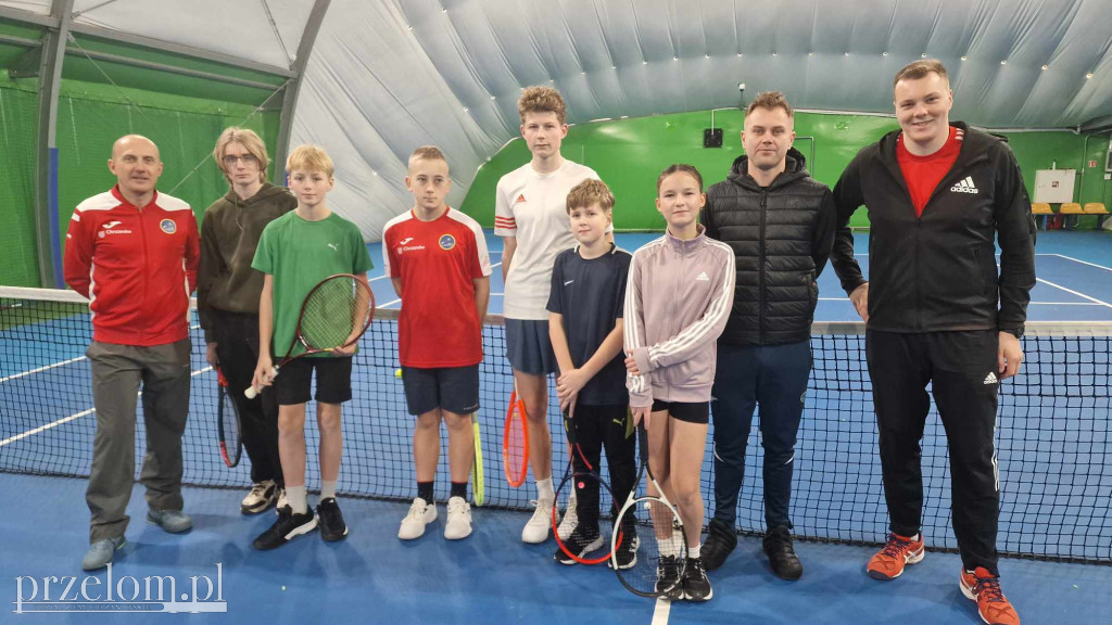 Świąteczny Turniej Tenisa w Cabańskim Centrum Sportu w Chrzanowie