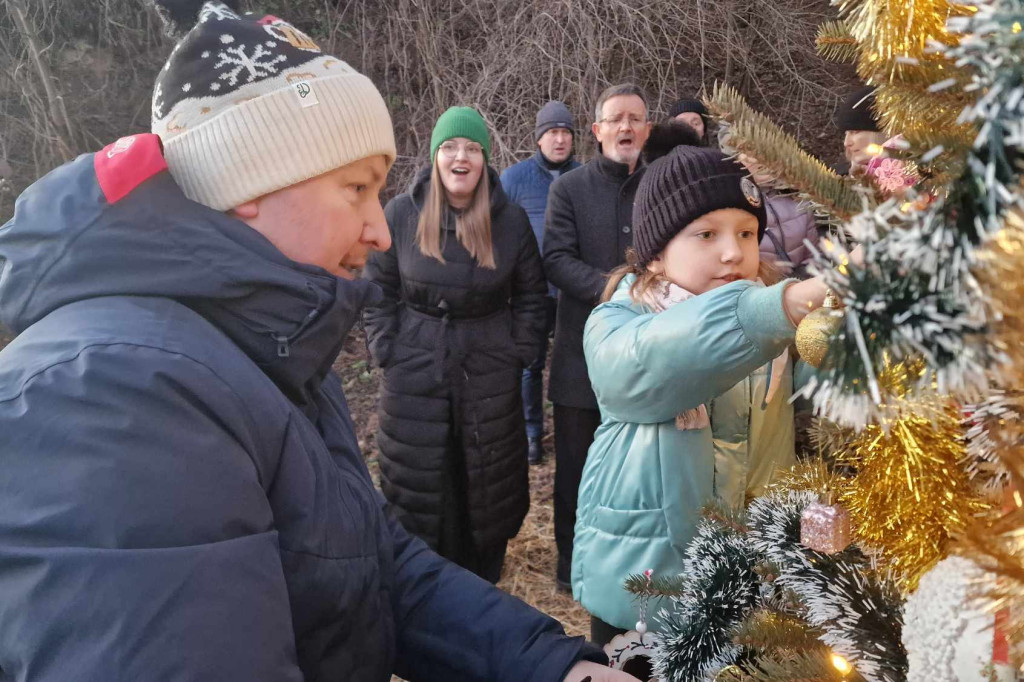 Wspólne Ubieranie Choinki w Zagórzu - 21.12.2024