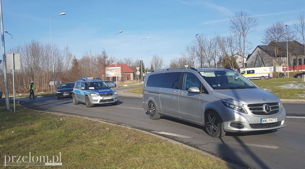 Delegacje przejeżdżają przez Chrzanów