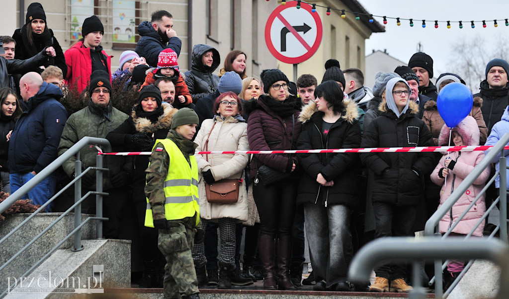 Przysięga żołnierzy WOT na Rynku w Trzebini