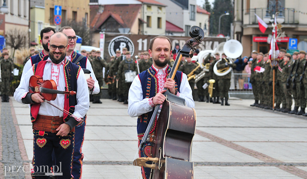 Przysięga żołnierzy WOT na Rynku w Trzebini