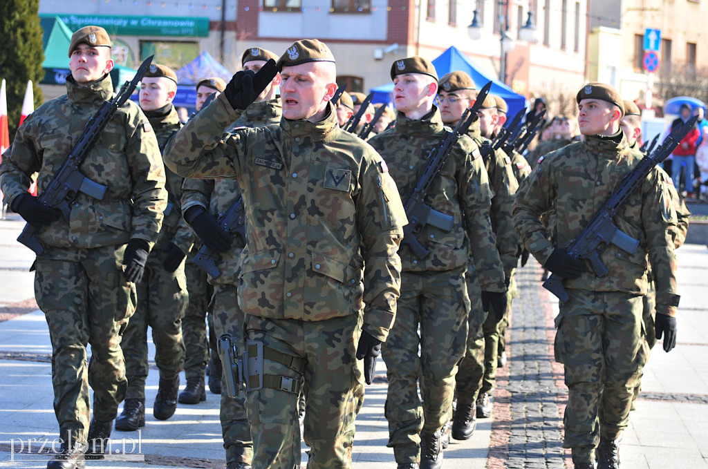 Przysięga żołnierzy WOT na Rynku w Trzebini