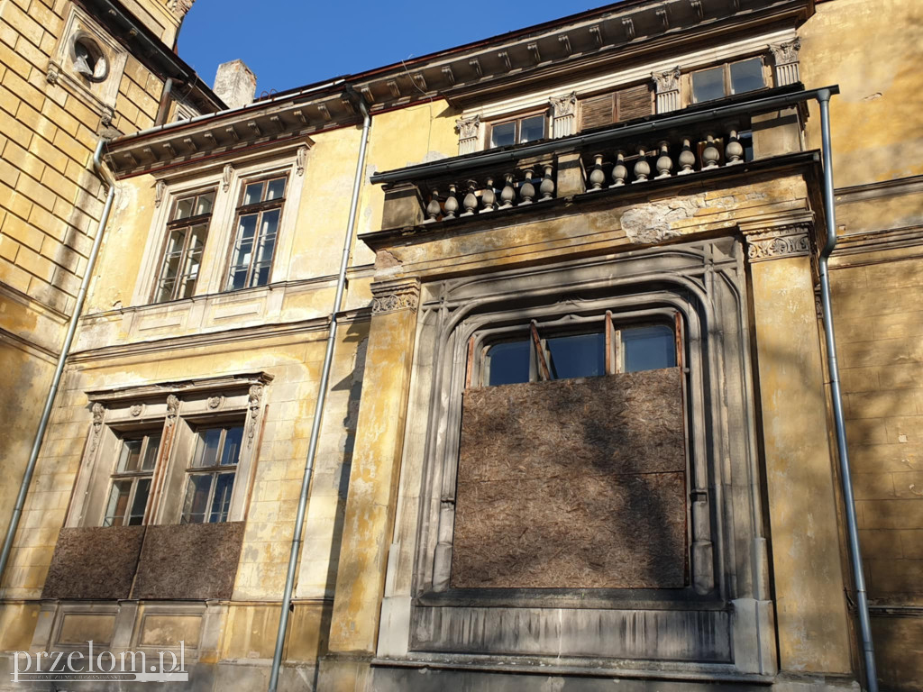 Tak dziś wygląda Pałac Potockich w Krzeszowicach